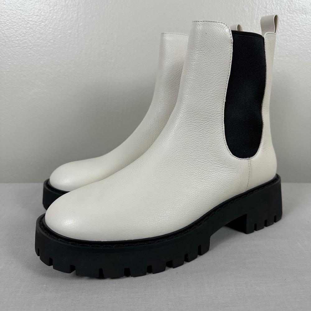 Michael Kors Women's 9.5 Chelsea Boots Cream White Leather Lug Sole y2k - Picture 2 of 10